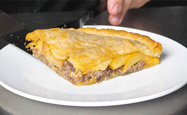 Beef and apple cheddar pie